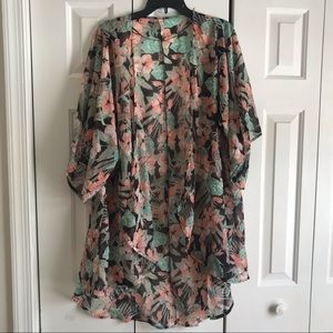 Mudd Floral Kimono